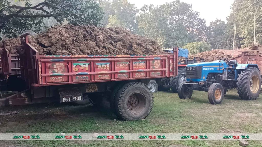 মধ্যরাতে মাটিভর্তি ট্রাক্টরসহ ভূমিদস্যুদের আটকে থানায় দিলো শিক্ষার্থীরা