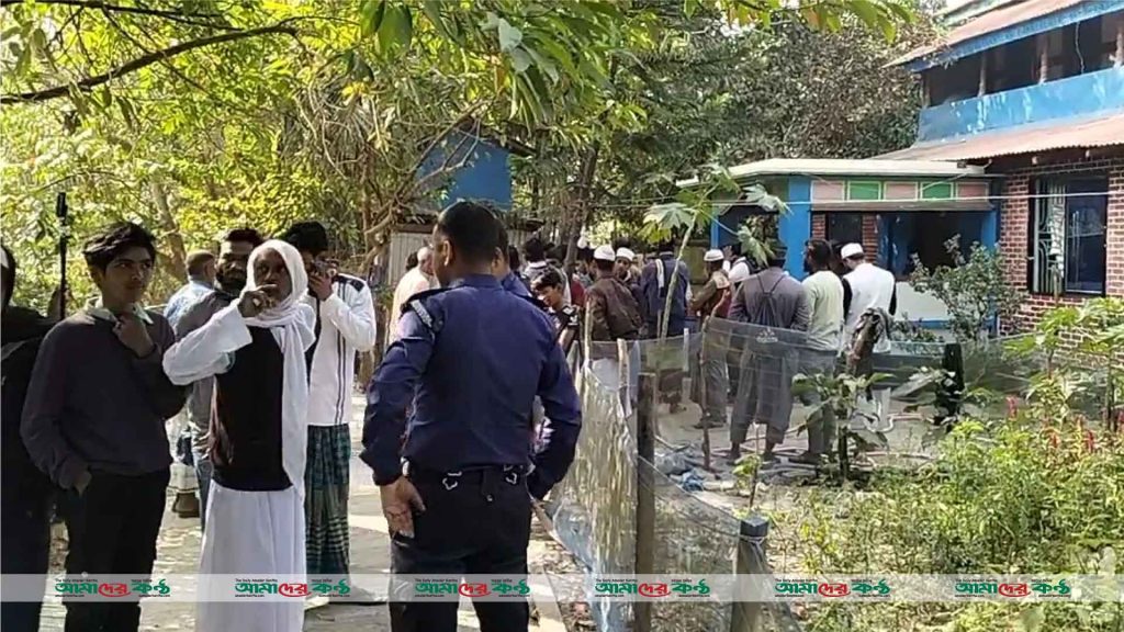 কলাপাড়ায় সাবেক সেনা সদস্যের স্ত্রীকে হাত-পা, মুখ বেঁধে হত্যা করে ঘরের মালামাল লুট