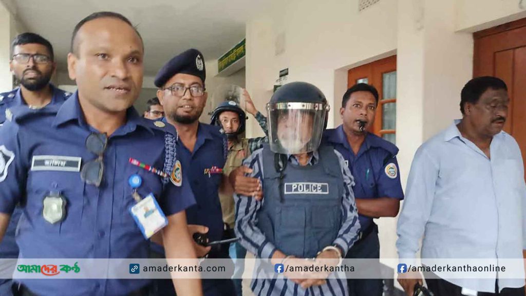 সাবেক সংসদ সদস্য আ.লীগ নেতা শম্ভুকে আদালতে ডিম জুতা নিক্ষেপ
