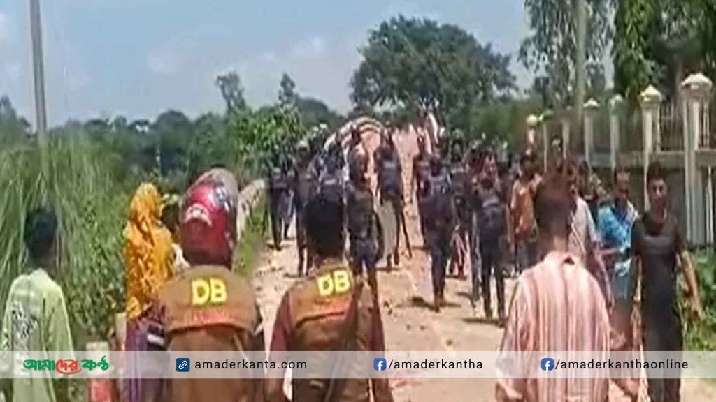 বেলাবোতে ফুটবল খেলাকে কেন্দ্র করে দুই গ্রামবাসীর সংঘর্ষে নিহত ১ , ১১ পুলিশসহ আহত ২০