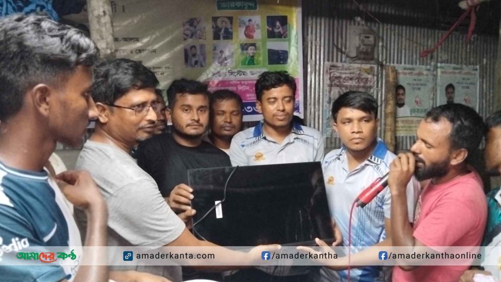 সাংস্কৃতিক সন্ধ্যার নামে বেহায়াপনা নামাজের সময়ও বন্ধ হয়নি মাইক, ক্ষুব্ধ এলাকাবাসী